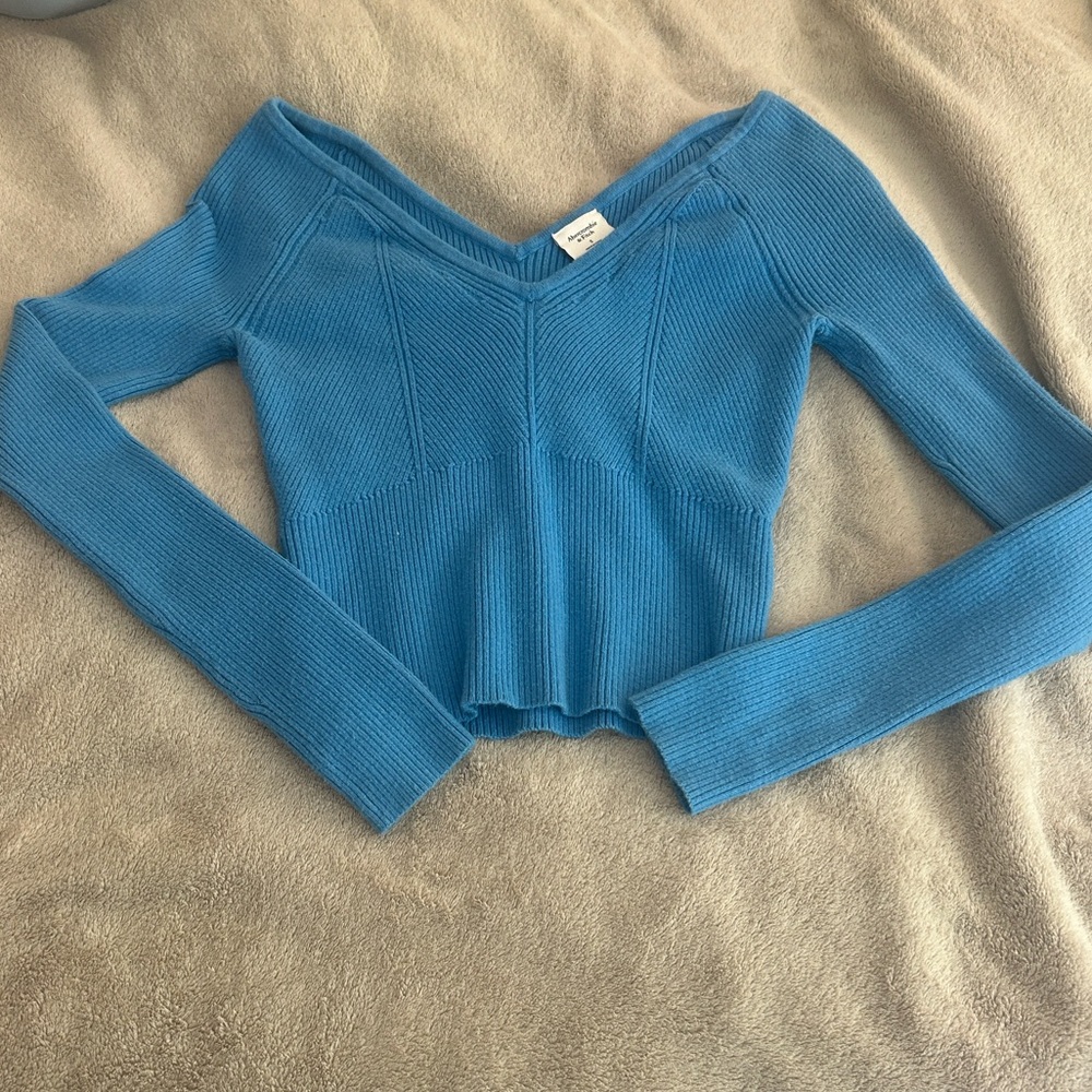 Abercrombie & Fitch Off-the-Shoulder Blue Sweater